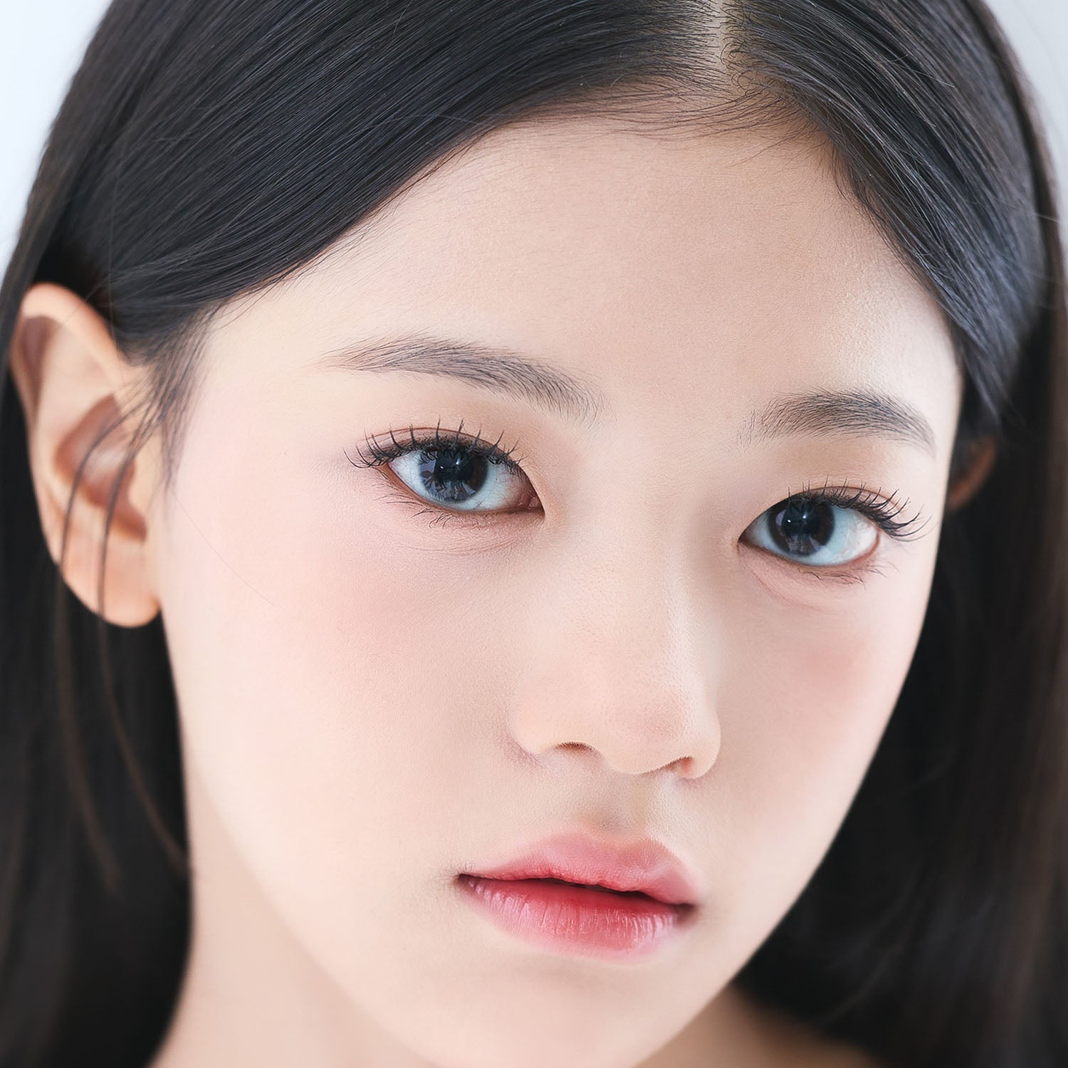 SOO ADOR Edge Lashes - Minimalist (Lash Tweezer included)