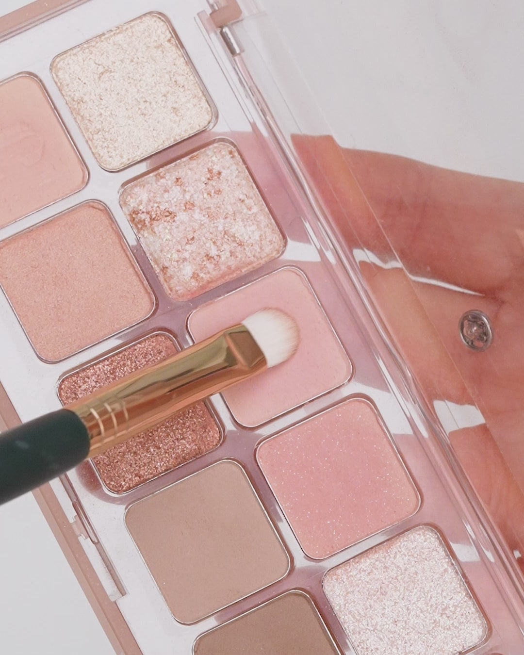 okhee Point Eyeshadow Brush (NUN02)