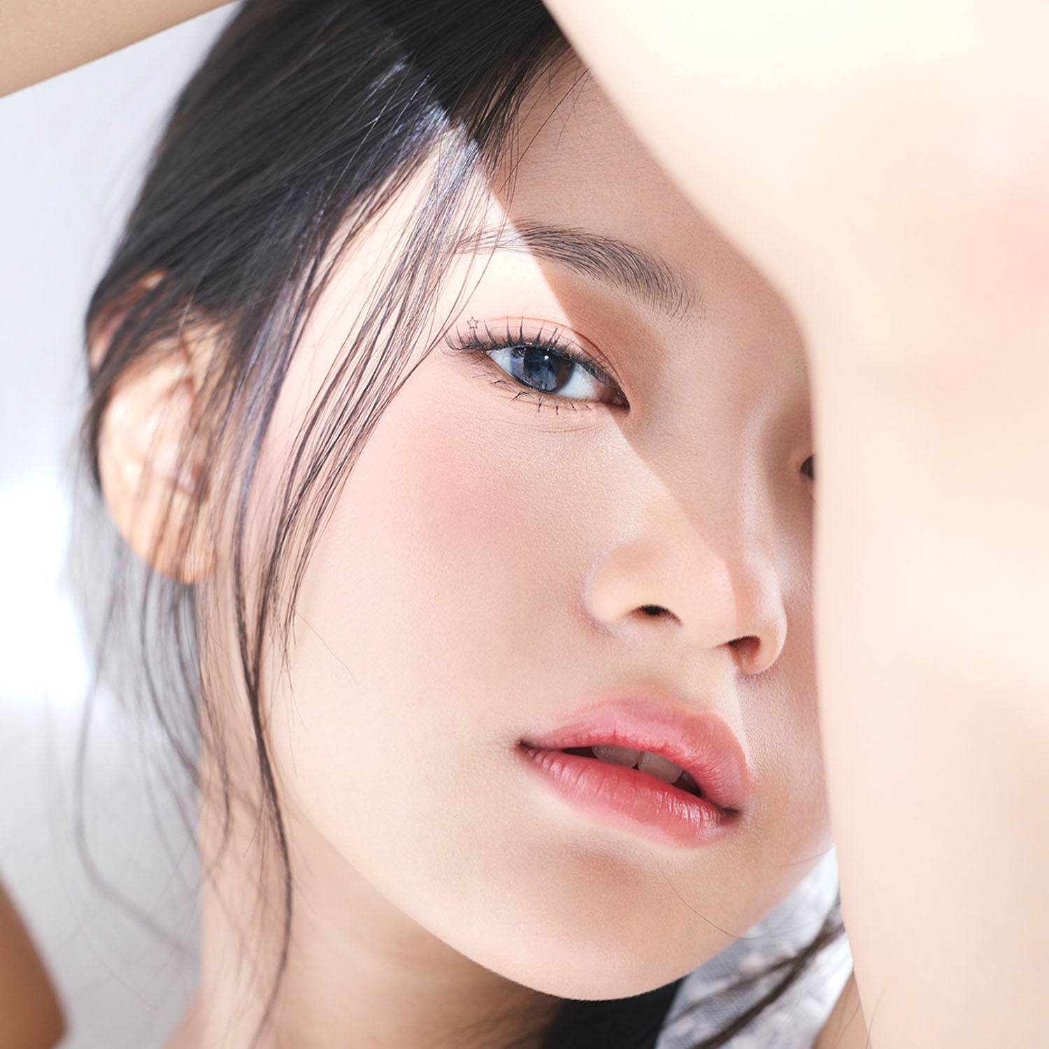 SOO ADOR Edge Lashes - Natural Glow (Lash Tweezer included)