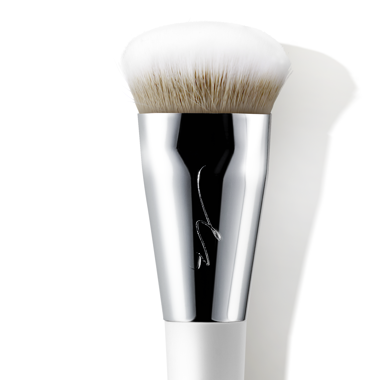 okhee Whitejade Foundation Brush (PIV01)