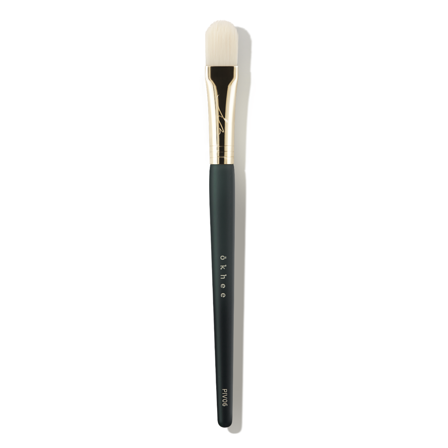 okheeWideConcealer_DetailBaseBrush_PIV06_02